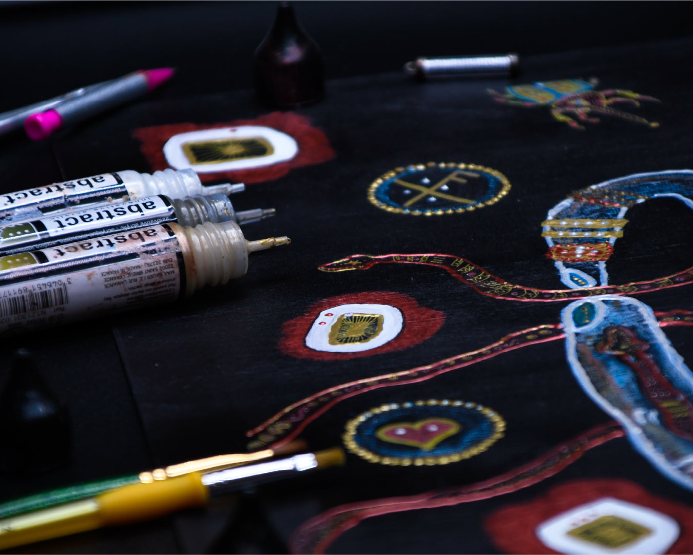 HAND OF PROTECTION - PAINTING